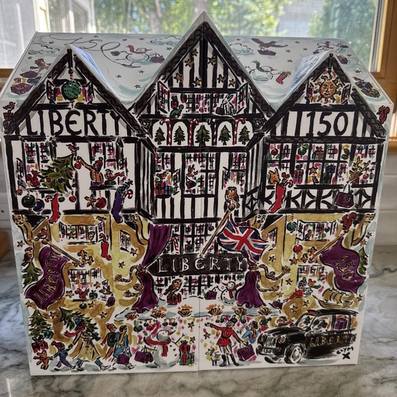 Liberty London Beauty Advent Calendar Worth $1690 - Picture 1 of 2